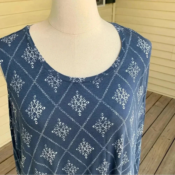 Cato Tunic Top Sleeveless Blouse Plus 26W 28W Dusty Blue Floral Tie Front - Picture 4 of 8